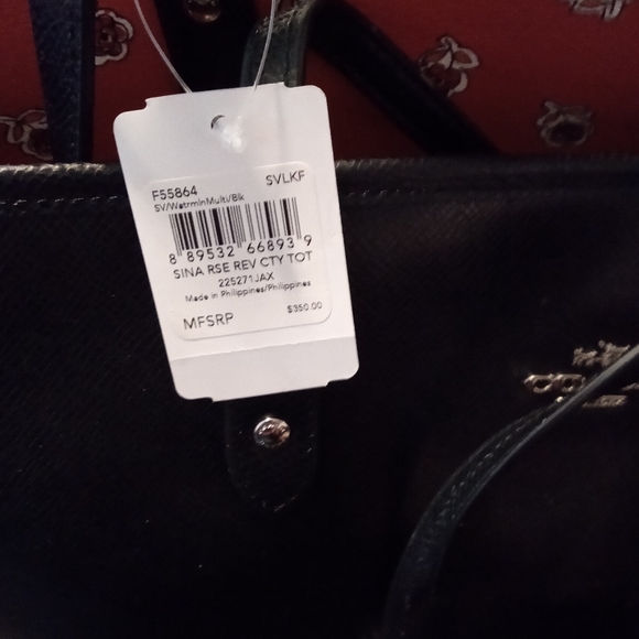 NWT COACH CITY TOTE WITH POUCH CONNECTED. - Picture 2 of 6